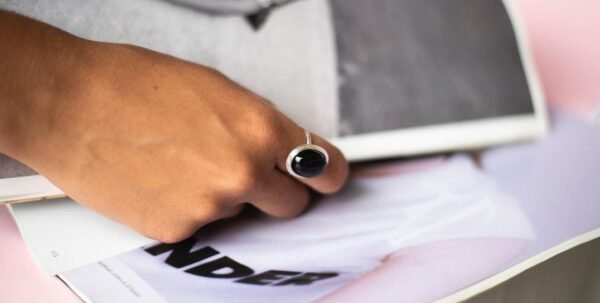 Anillo Tokyo con Onix Negro