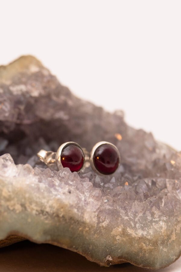Aros Indonesia con Granate - Image 2