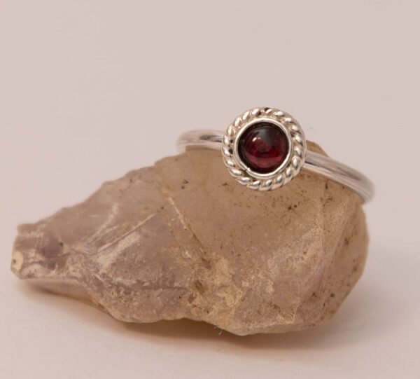 Anillo Sicilia con Granate