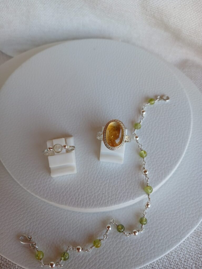 Pulsera Butan con Peridoto - Image 5