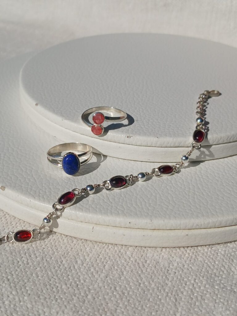 Pulsera Bali con Granate - Image 3