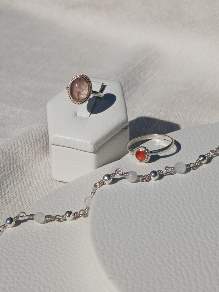 Pulsera Butan con Piedra Luna - Image 2