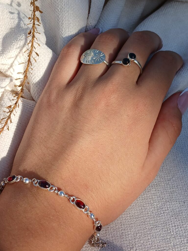 Pulsera Bali con Granate - Image 2