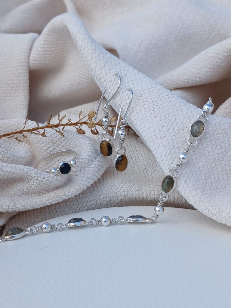 Pulsera Bali con Labradorita