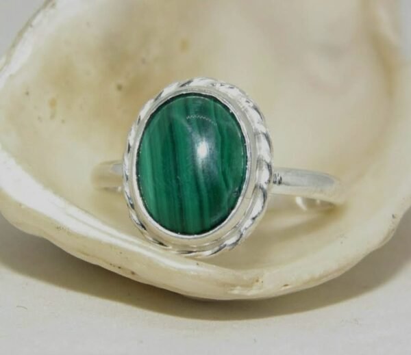 Anillo Nairobi con Malaquita