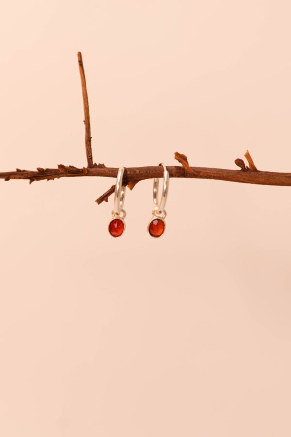 Aros India con Cornalina facetada - Image 3