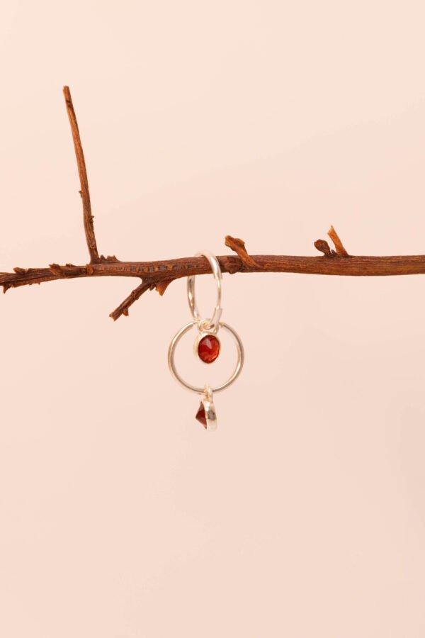 Aros India con Cornalina facetada